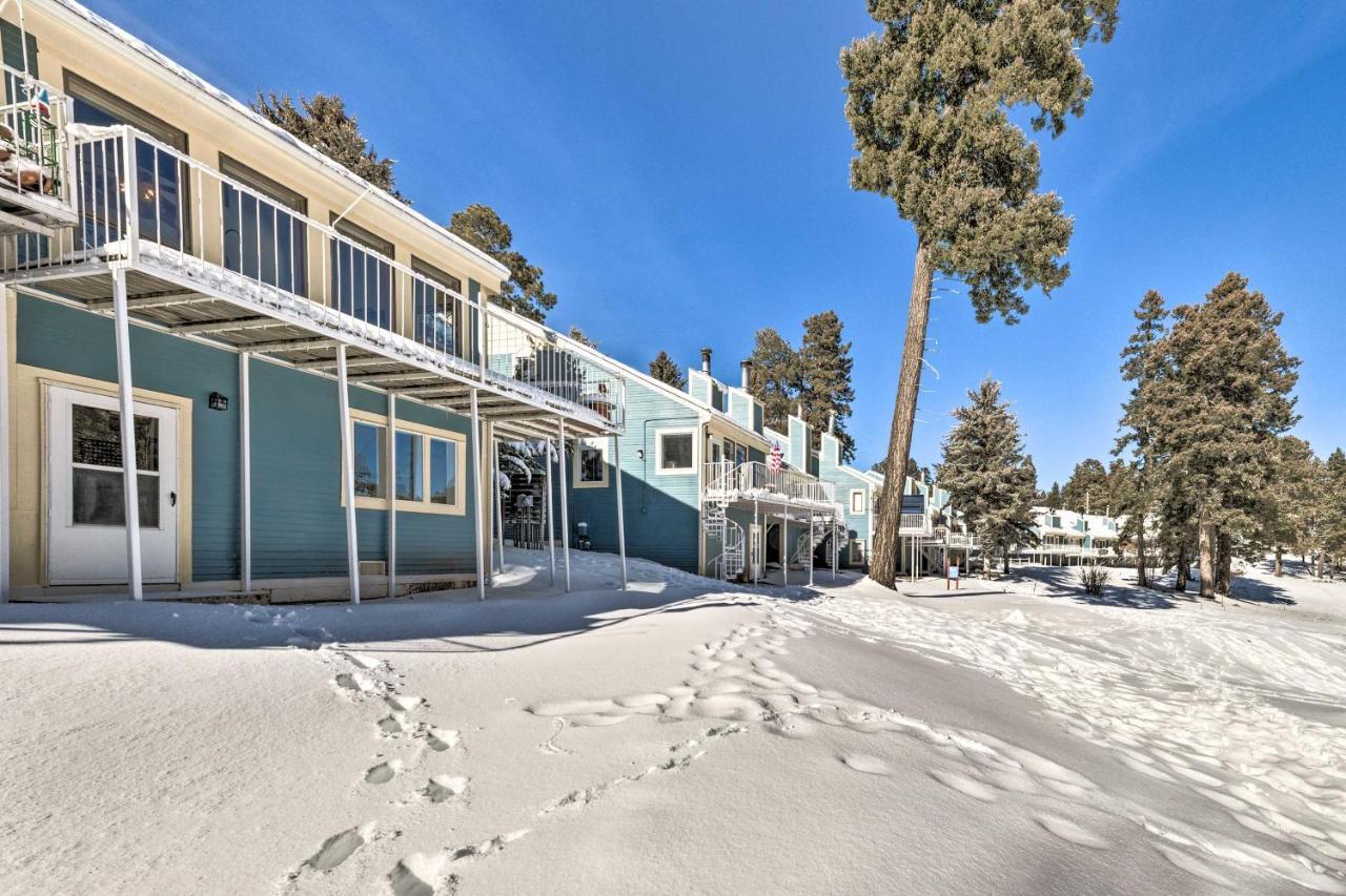 Bright Cloudcroft Condo With Game Room And Deck! Екстер'єр фото